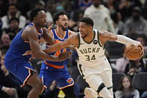 Report: Giannis Antetokounmpo, Bucks discussing star’s future in Milwaukee