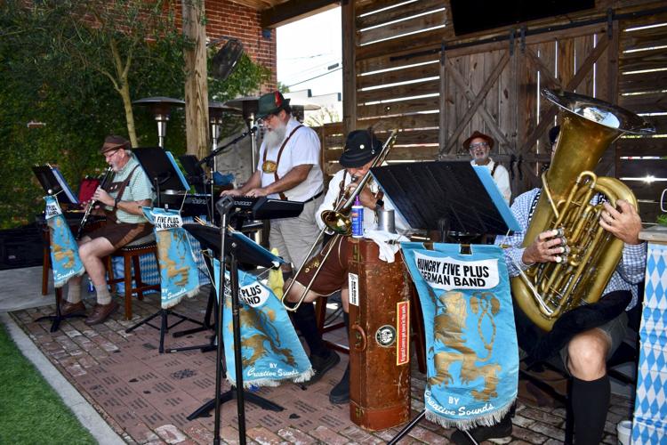 Jekyll and Hyde Con brings fiction fans to downtown Brunswick Local