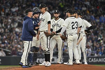 Yankees beat Mariners in 11