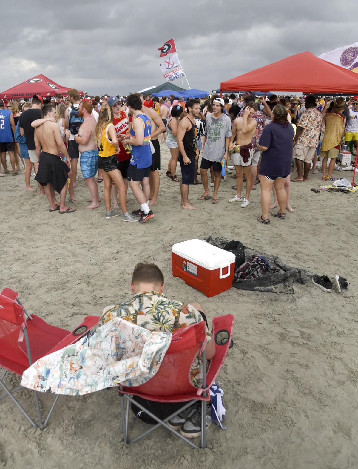 Crowd takes over St. Simons for 'Frat Beach' celebration Local News