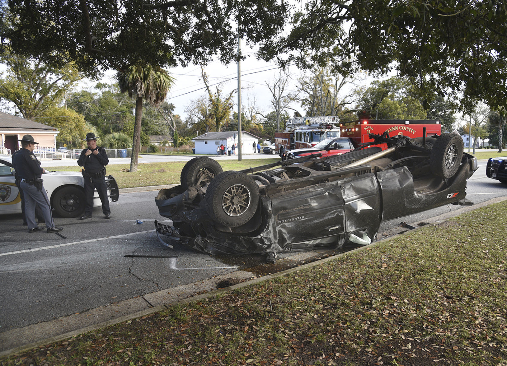 Police chase ends with crash at Brunswick intersection | Local