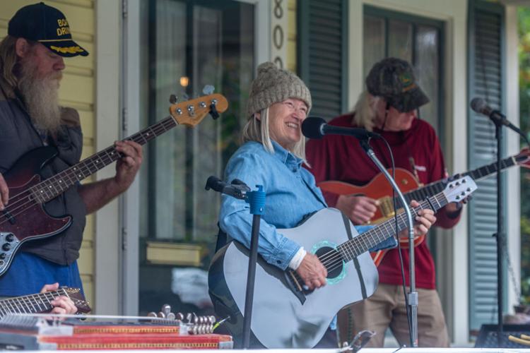 Thousands attend PorchFest in Brunswick Local News