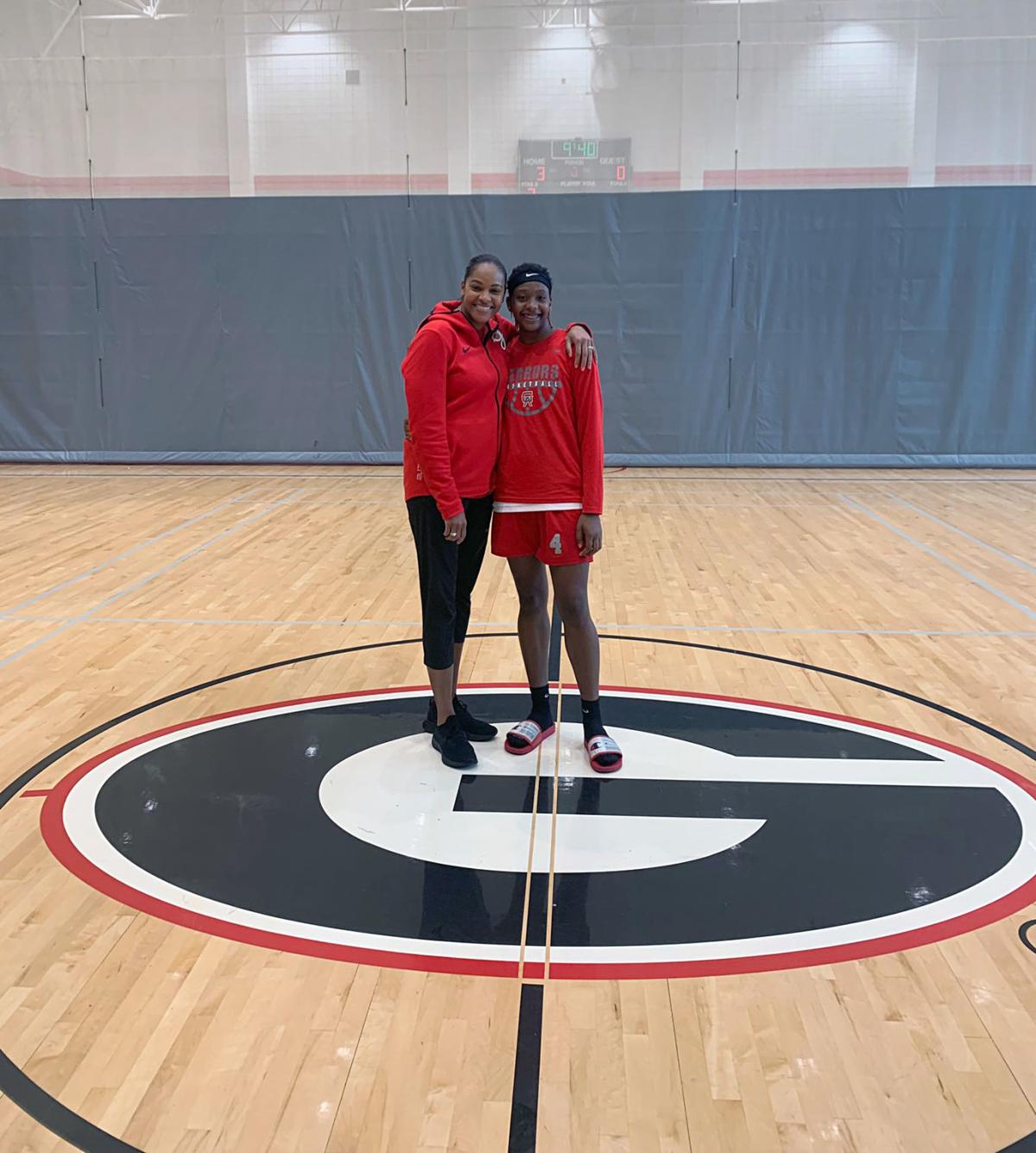 Dream Come True Glynn Academy S Zoesha Smith Commits To Georgia