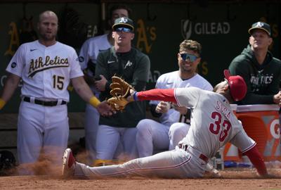 Phillies beat Oakland for fourth straight win