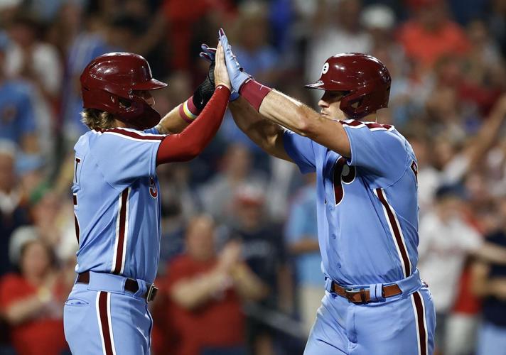Bryce Harper homers and Trea Turner delivers a walk-off Phillies