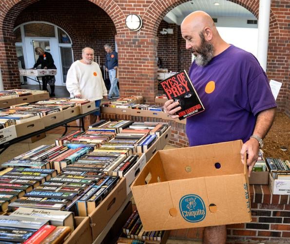 Book sale attracts readers and dealers Local News