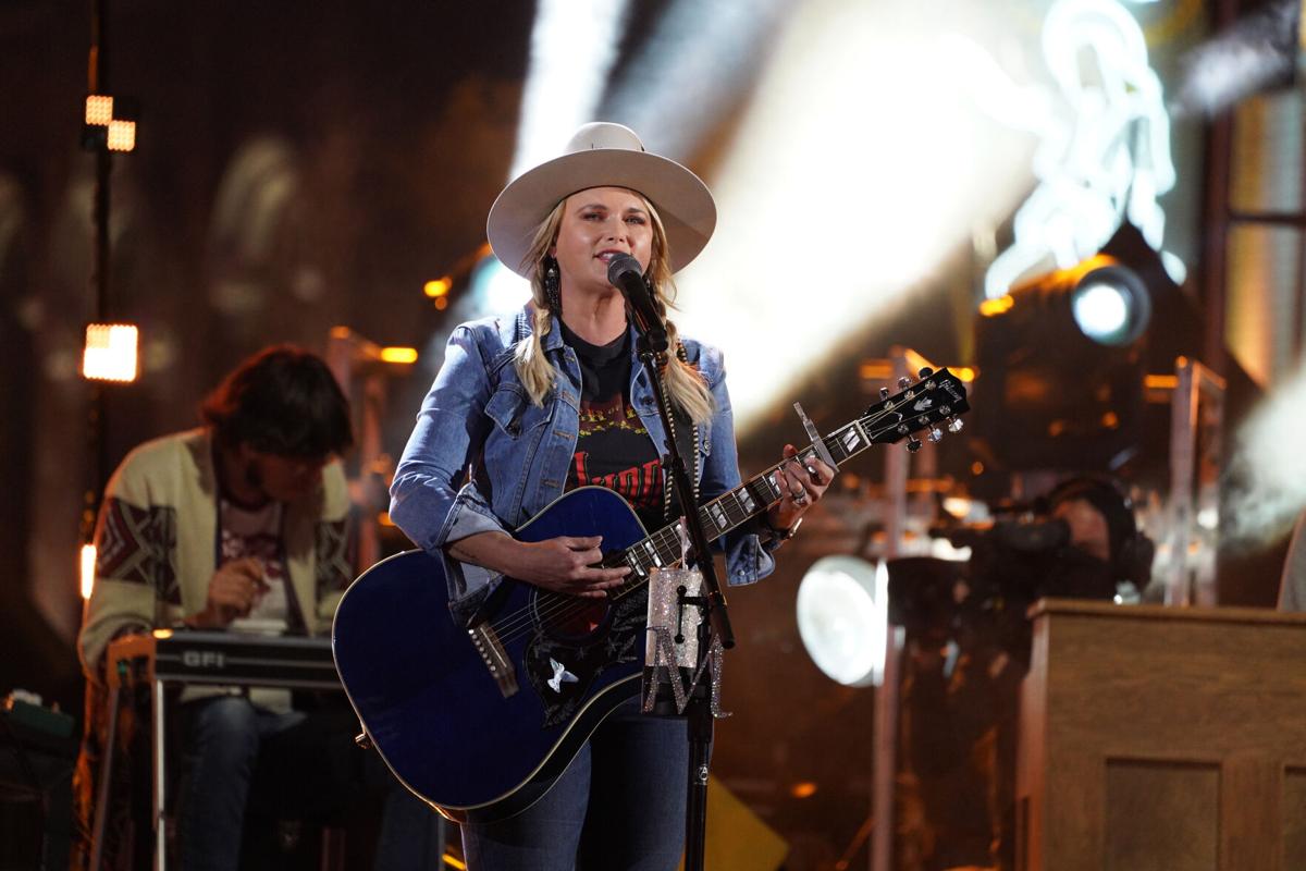 How 'Bout Them Cowgirls (feat. Miranda Lambert) [Live], image size:1200x800