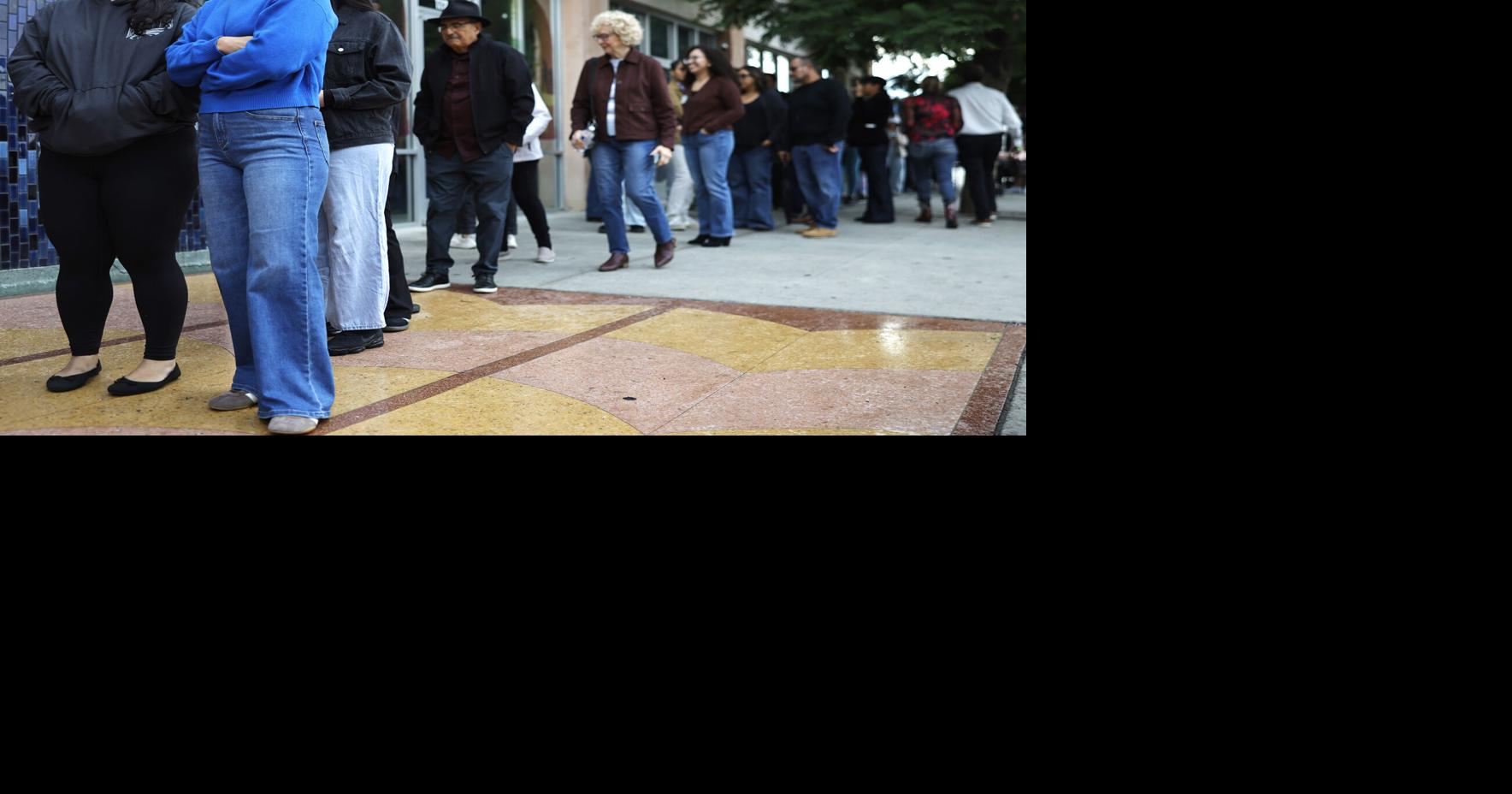 AOC, Newsom, Jeffries swing through California to help Democrats in tight races Seema Mehta, Nicole Nixon and Dakota Smith, Los Angeles Times Oct 24, 2026 1 hr ago
