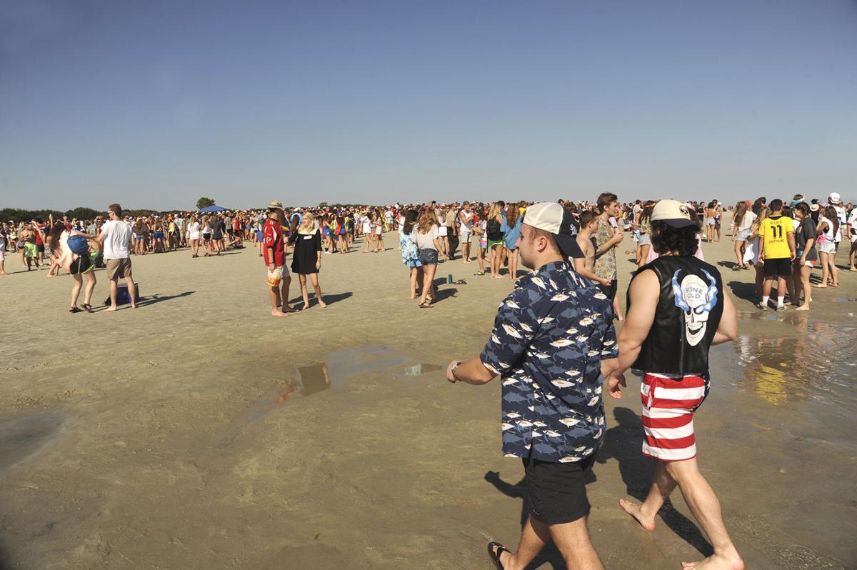Frat Beach Event Attracts Hundreds Of Georgia Fans To Glynn Frat Beach Event Attracts Hundreds Of Georgia Fans To Glynn