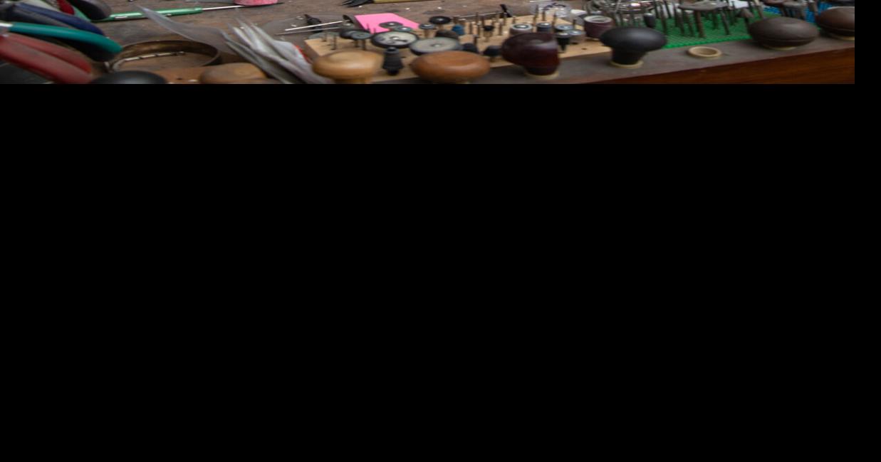 Jeweler continues family tradition Locally Owned