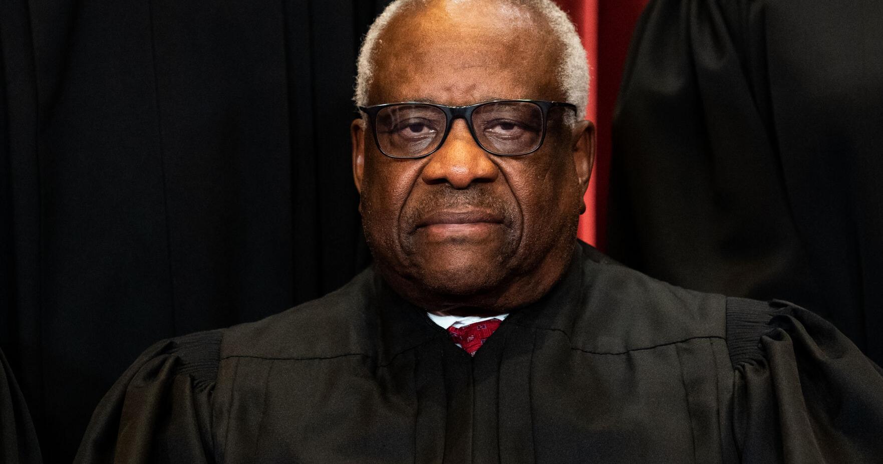 Supreme Court Justice Clarence Thomas' aide collected Venmo payments from lawyers for judge's Christmas party | News - Vimarsana News