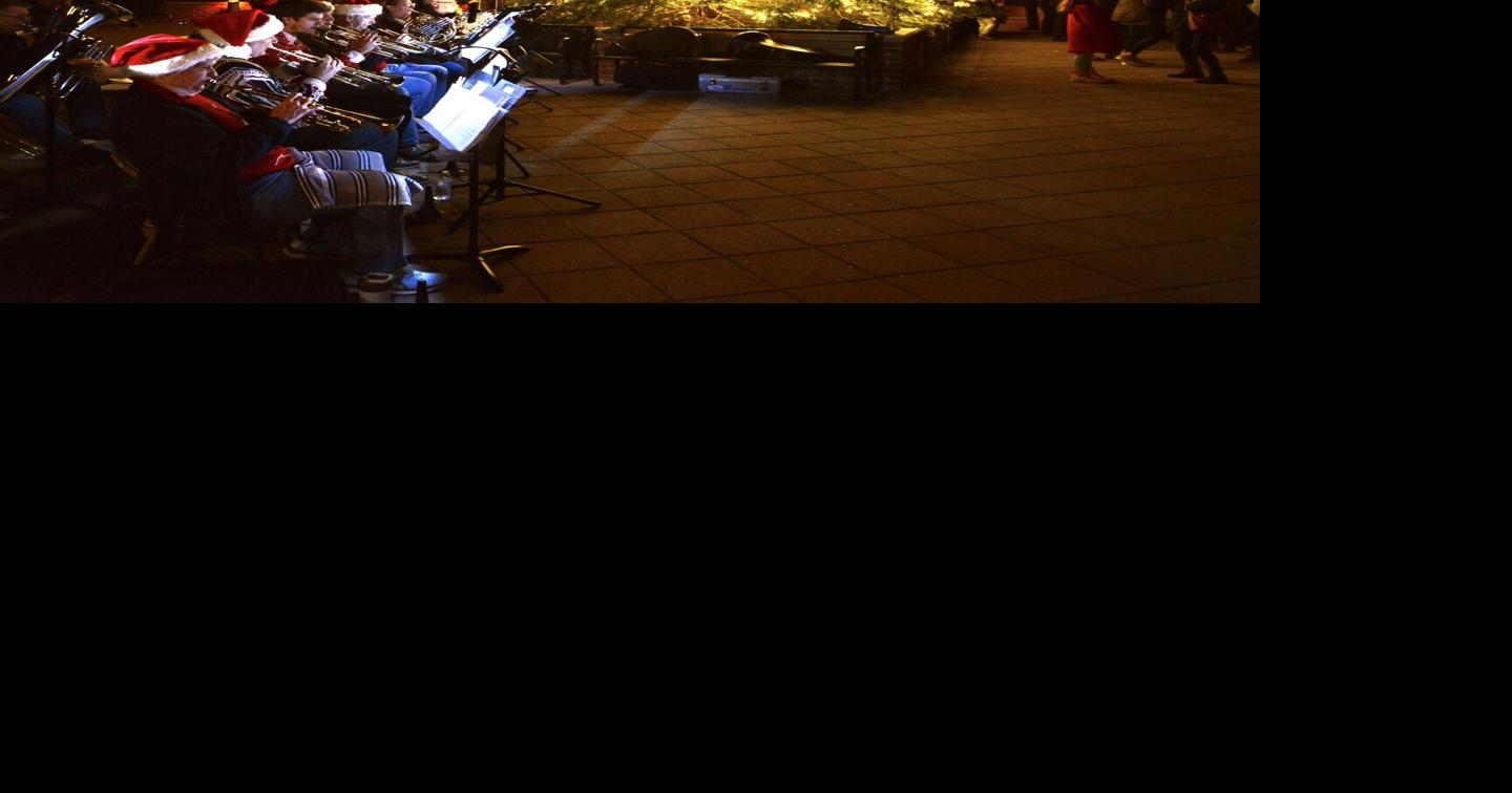 St. Simons Christmas tree lighting News