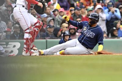 Dinged-up Rays find a way, beat Red Sox again