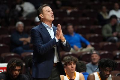 Rick Pitino, in NY state of mind at St John's, throws out first
