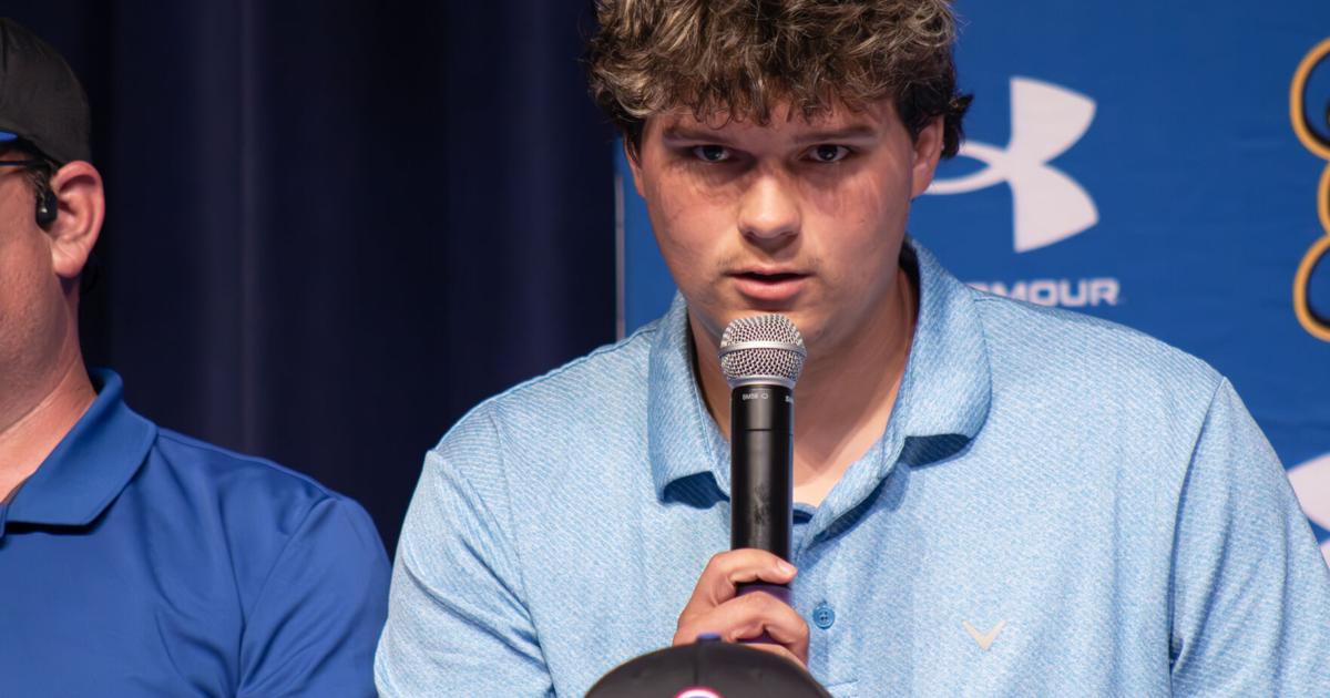 BHS baseball signings_006-Enhanced-NR copy.jpg