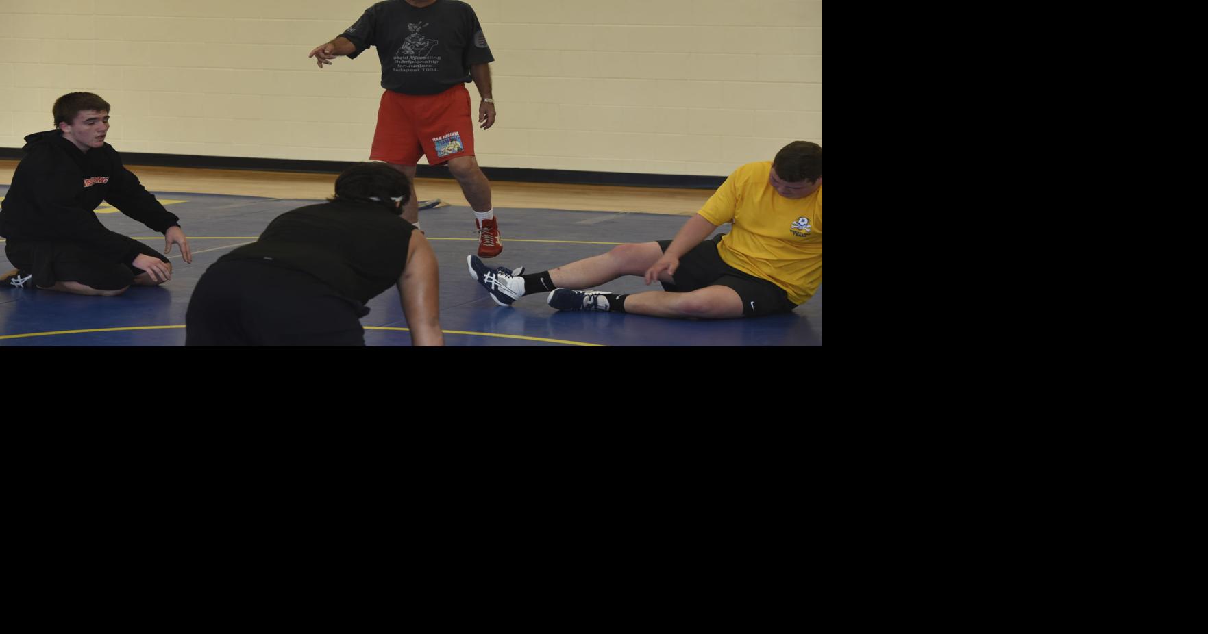 Hall-of-fame coach volunteering for local wrestling programs | Local ...