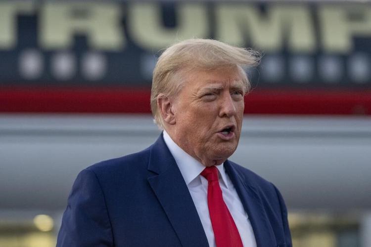 Biden and Trump are keeping relatively light campaign schedules as their rivals rack up the stops