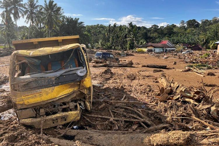 Over 800 people are still missing after flooding in Indonesia, Sri Lanka and Thailand