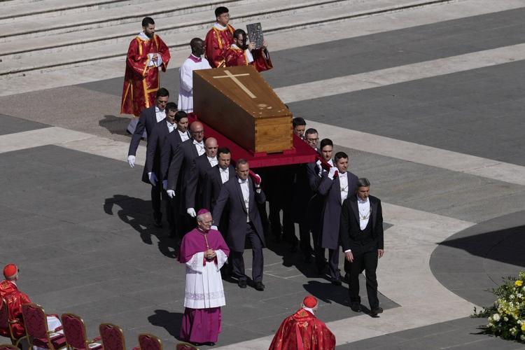 Canadian delegation among thousands of mourners attending Pope Francis's funeral