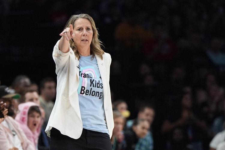 Rallies surround Fever-Lynx game after Sophie Cunningham's stance on transgender athletes