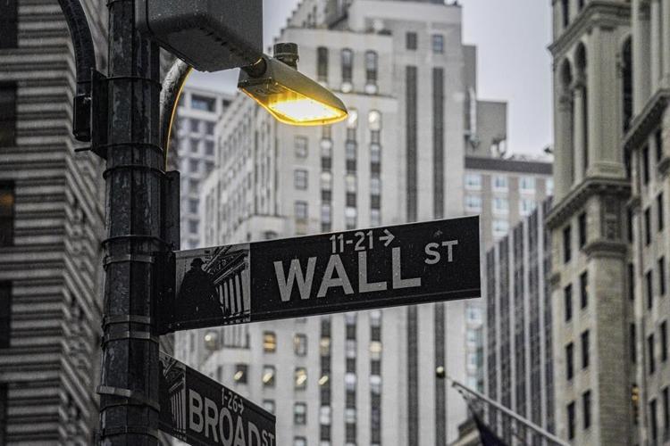 Big drops in tech giants weigh on stocks in the early going