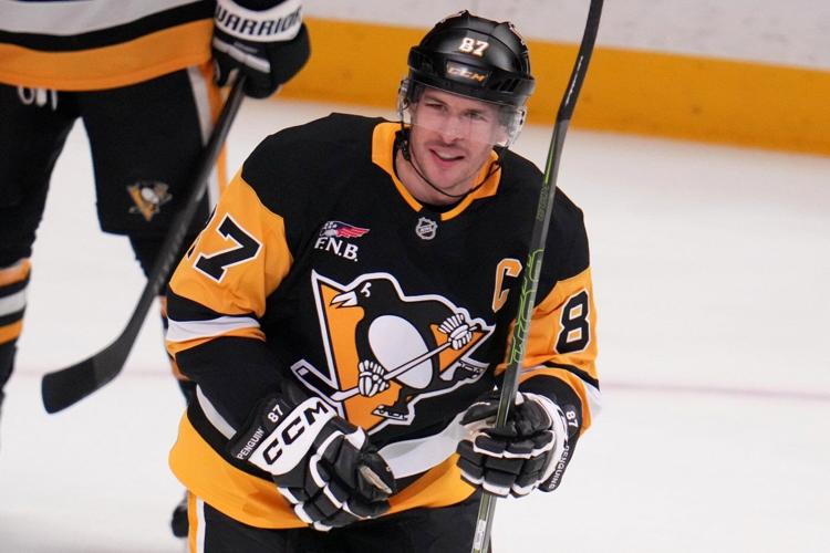 Sidney Crosby breaks Penguins scoring record previously held by Mario Lemieux