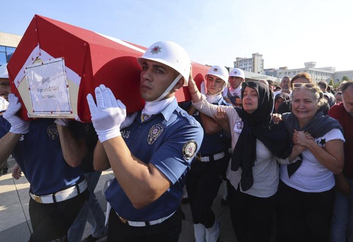 Turkey mourns 10 people killed battling a wildfire
