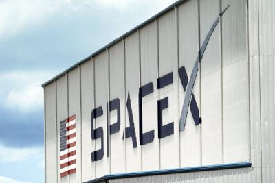 Musk's SpaceX spends $17 billion to acquire spectrum licenses from EchoStar