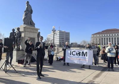 Law enforcement in schools dominates 1st day of the Minnesota Legislature's 2024 session