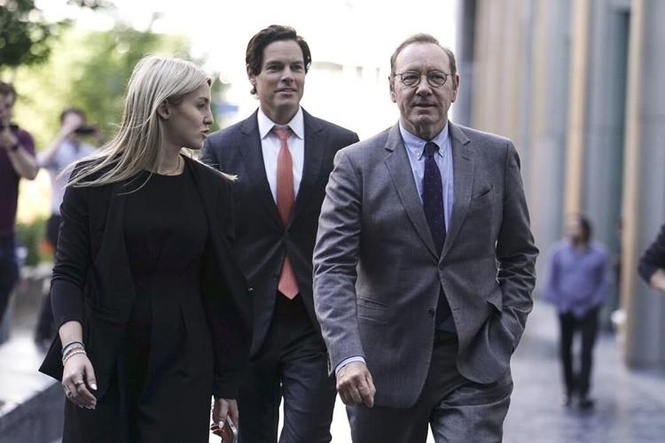 Elton John lends celebrity testimony to Kevin Spacey's sexual assault trial