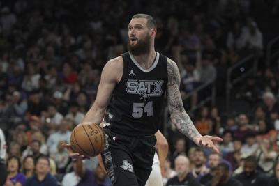 Toronto Raptors sign free agent forward-centre Mamukelashvili