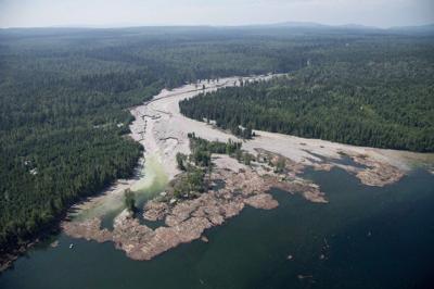 First Nation launches challenge of B.C.'s approval to raise Mount Polley mine dam
