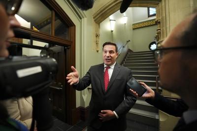 L'ex-ministre Mendicino réclame une meilleure protection des bureaux des députés