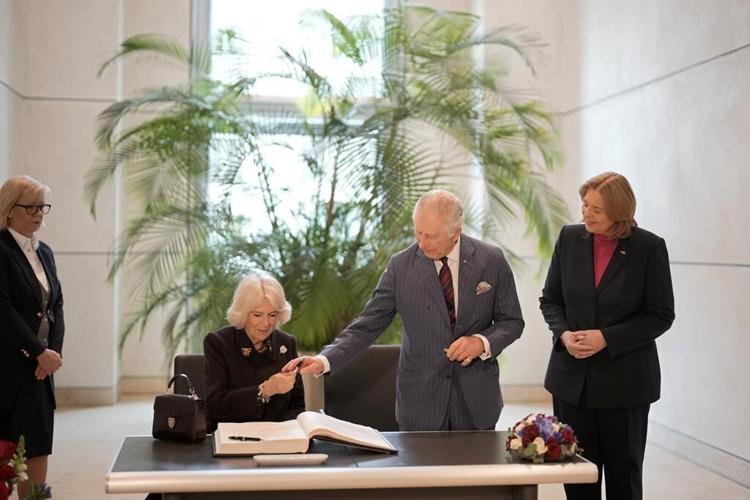King Charles III addresses German parliament, meets Scholz