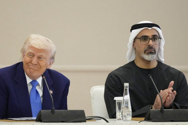 Live updates: Trump wraps up Mideast tour, meets business leaders, visits interfaith center