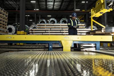 Canada's labour market is 'static' after a year of U.S. tariffs, population shift