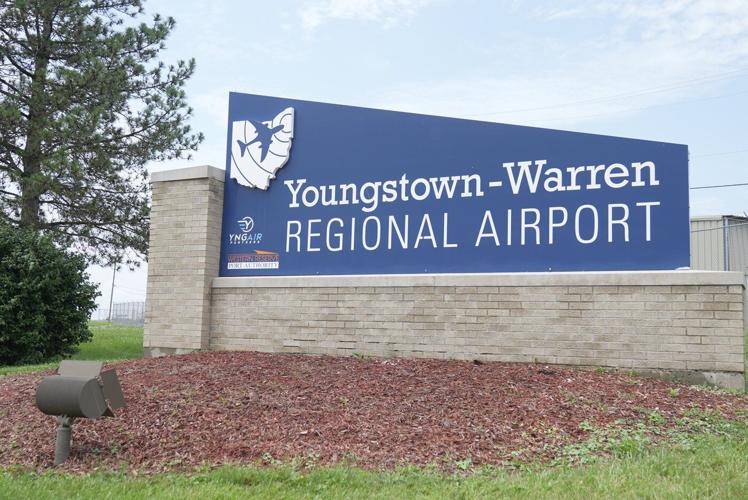 6 killed in a crash of a small plane in Ohio, officials say