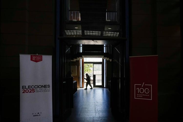 In a Chile fearful of crime, a presidential vote pits a communist against the far right