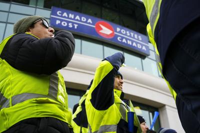 La pression monte pour qu'Ottawa intervienne dans le conflit à Postes Canada