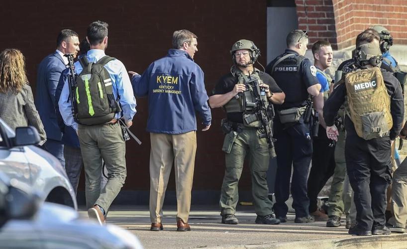 Louisville bank employee livestreamed attack that killed 4