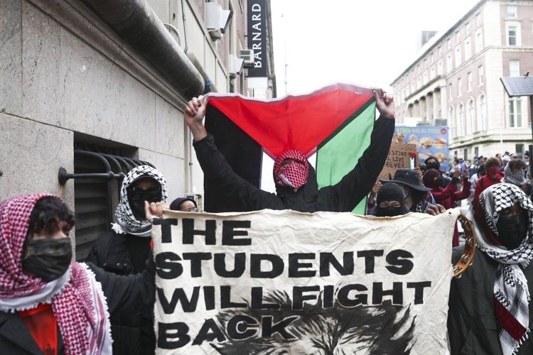 Trump administration says Columbia violated civil rights of Jewish students