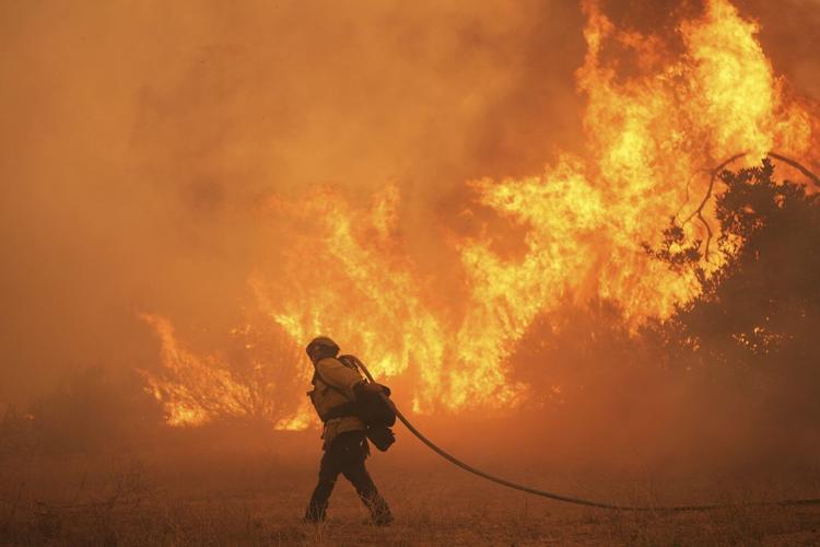 Rapidly spreading brush fire prompts an evacuation order for thousands north of Los Angeles