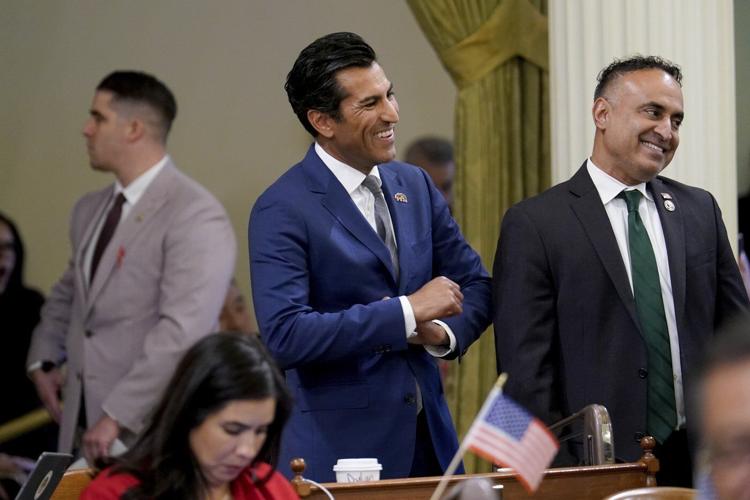 California Gov. Newsom signs legislation calling special election on redrawn congressional map