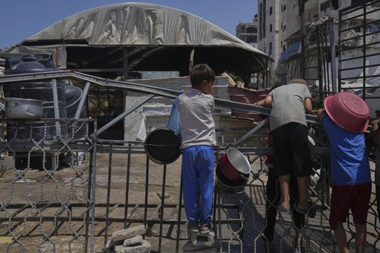 UN food agency chief says women and children are starving in Gaza and pressed Netanyahu on aid