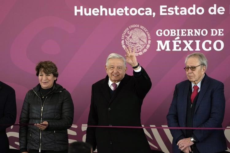 Mexican president inaugurates centralized 'super pharmacy' to supply medicines to all of Mexico
