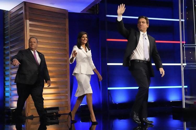 A narrowing Republican presidential field is debating just six weeks before the Iowa caucuses