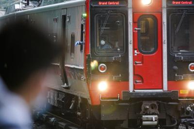 Judge tosses summons for former 'The Bear' writer who was handcuffed in NYC train seating dispute