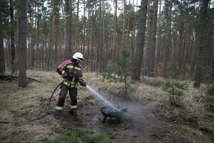 An AI-based drone that speeds up the detection and monitoring of wildfires is presented in Germany