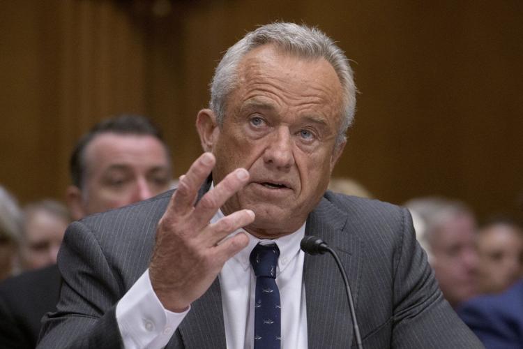 Robert F. Kennedy Jr.'s nomination to be health secretary advances in divided Senate committee vote