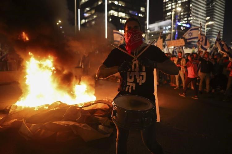 Netanyahu fires defense minister for urging halt to overhaul